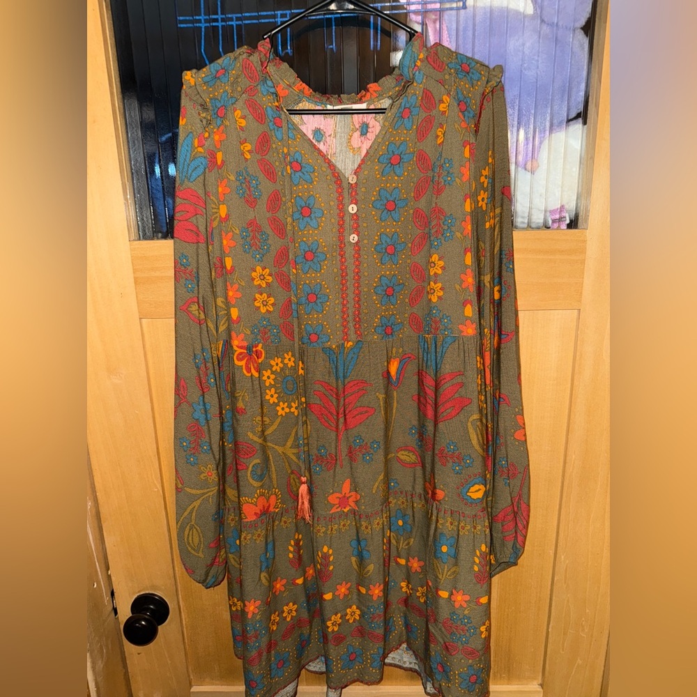 NWT Easel Long Sleeve Floral Hippy Print Dress Size S